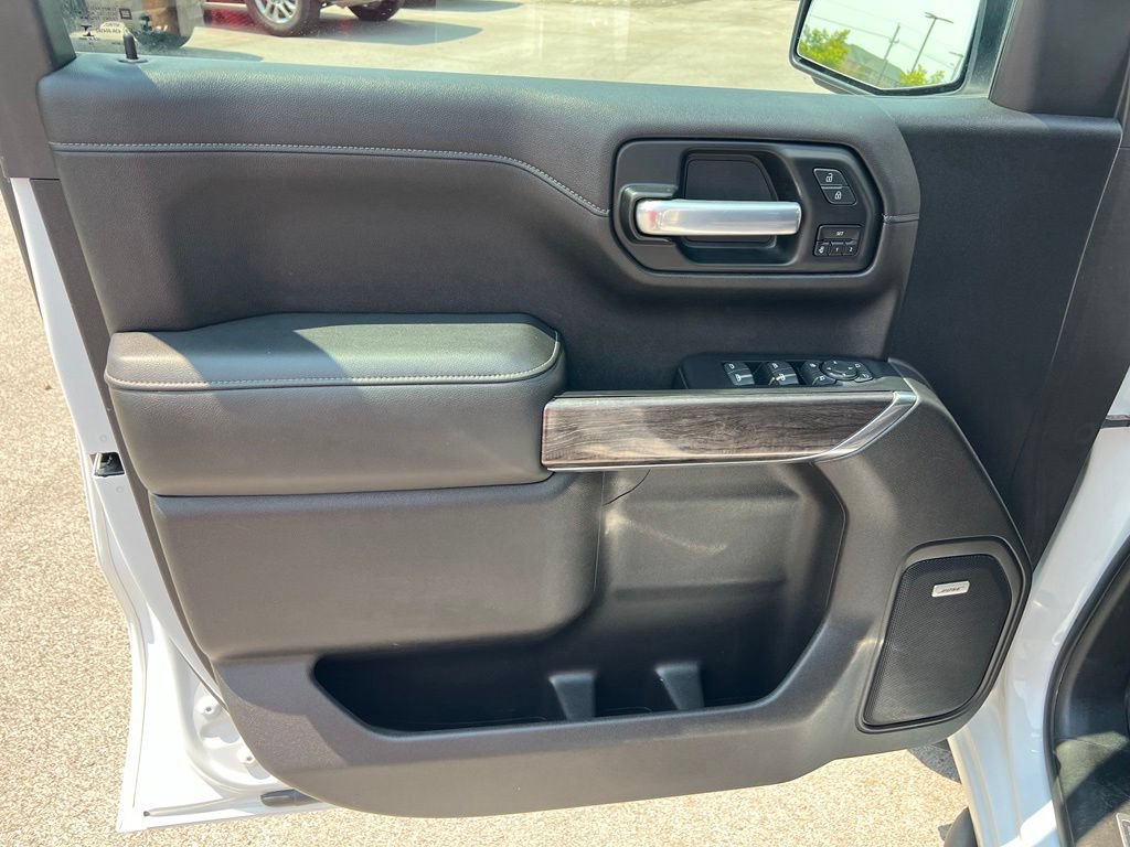 Used 2020 Chevrolet Silverado 1500 LTZ AWD/4WD image 18