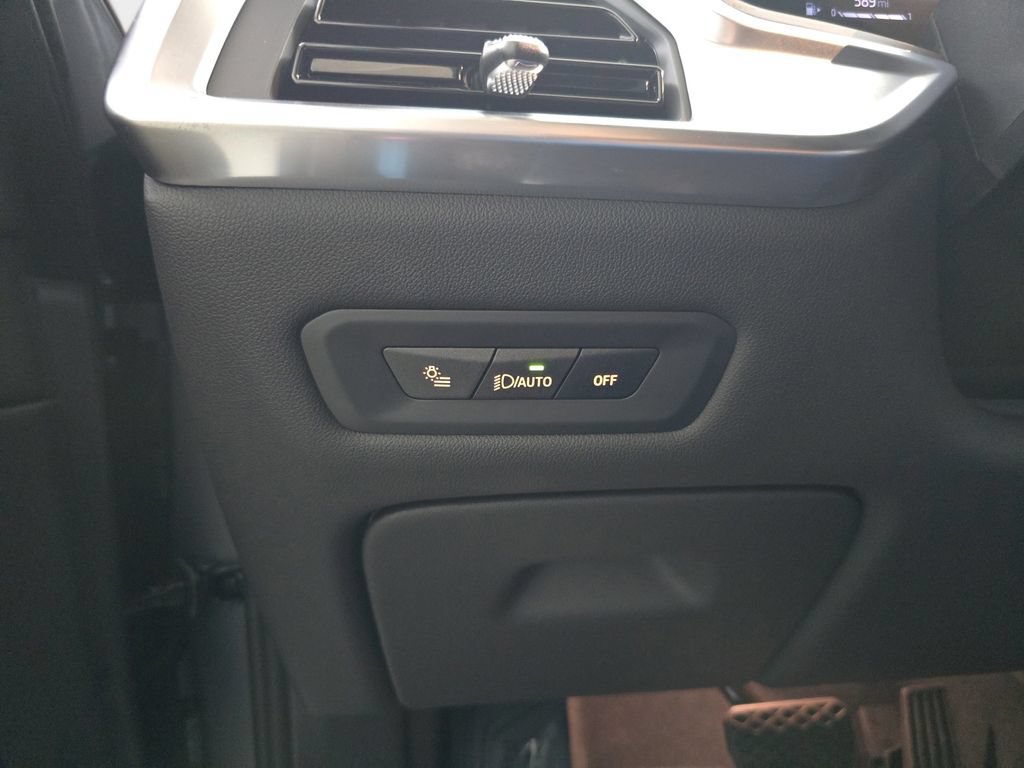 Used 2026 BMW X5 xDrive40i w/ Climate Comfort Package AWD/4WD image 27