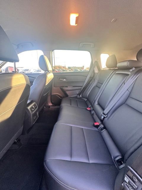 Certified 2024 Nissan Rogue SL AWD/4WD image 28