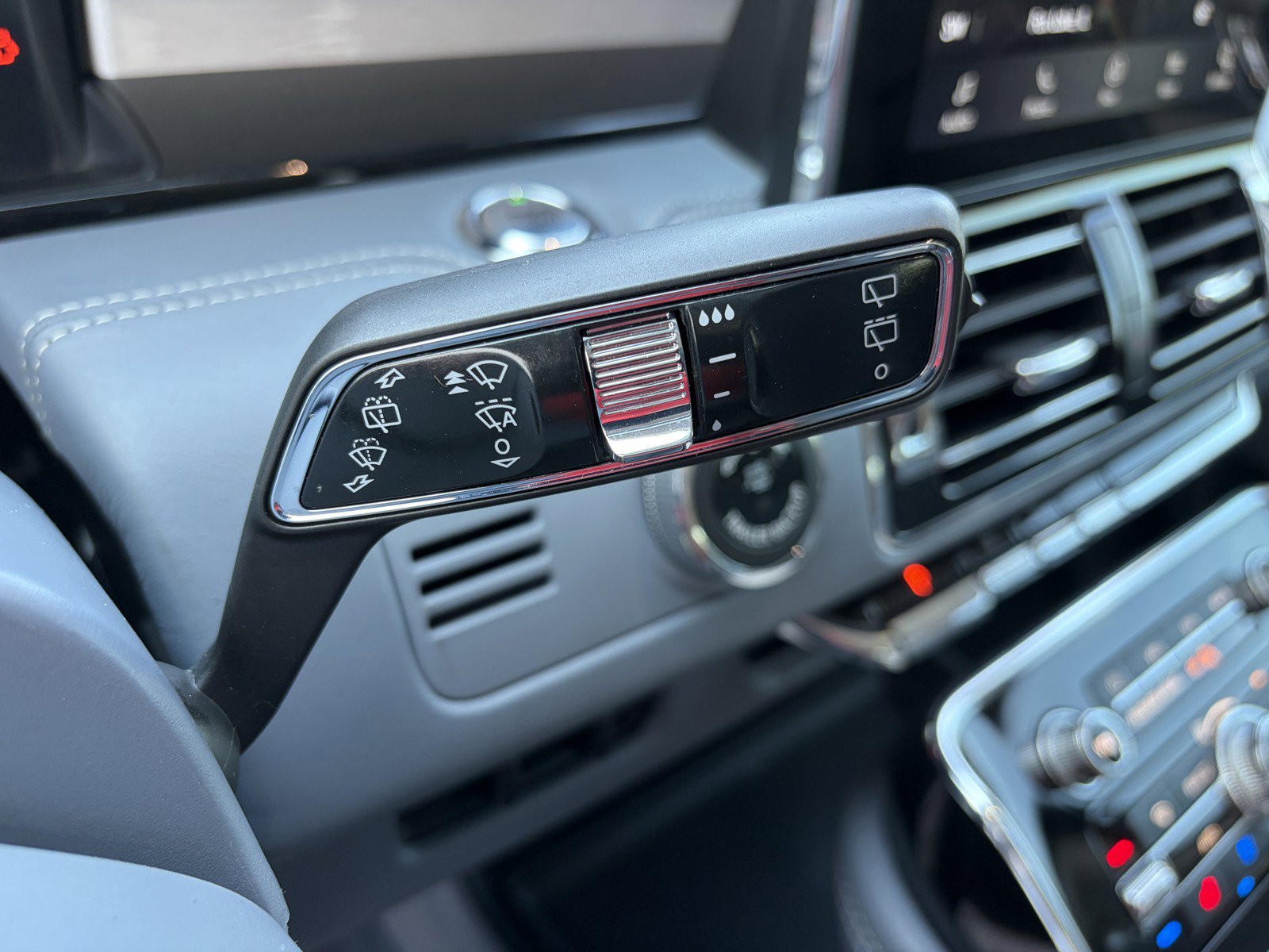Used 2021 Lincoln Navigator L Black Label AWD/4WD image 26