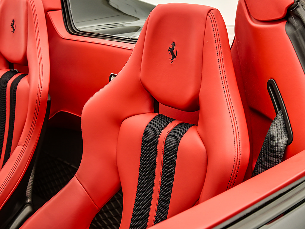 Certified 2015 Ferrari 458 Speciale A RWD image 24