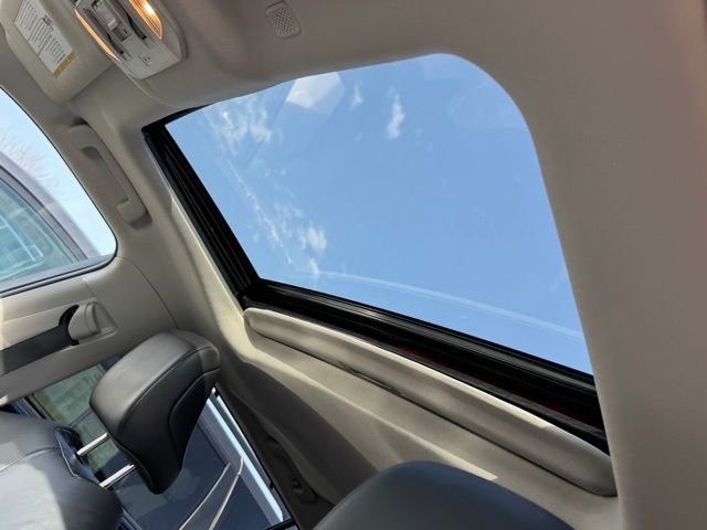 Used 2021 Toyota Highlander XLE image 6