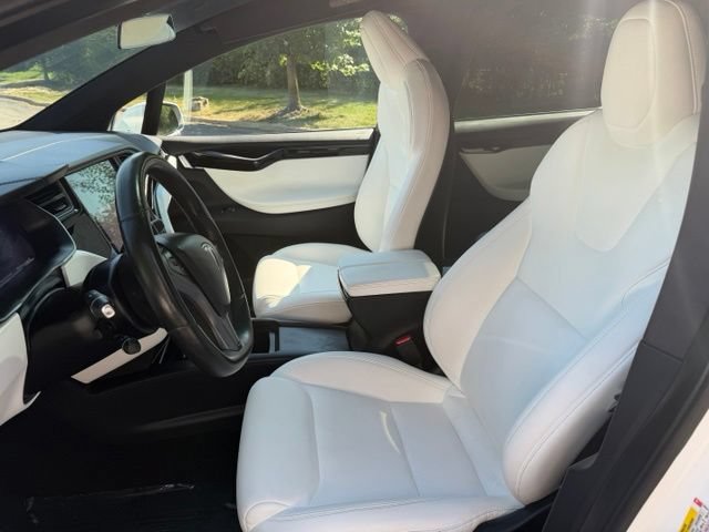 Used 2020 Tesla Model X Long Range AWD/4WD image 14