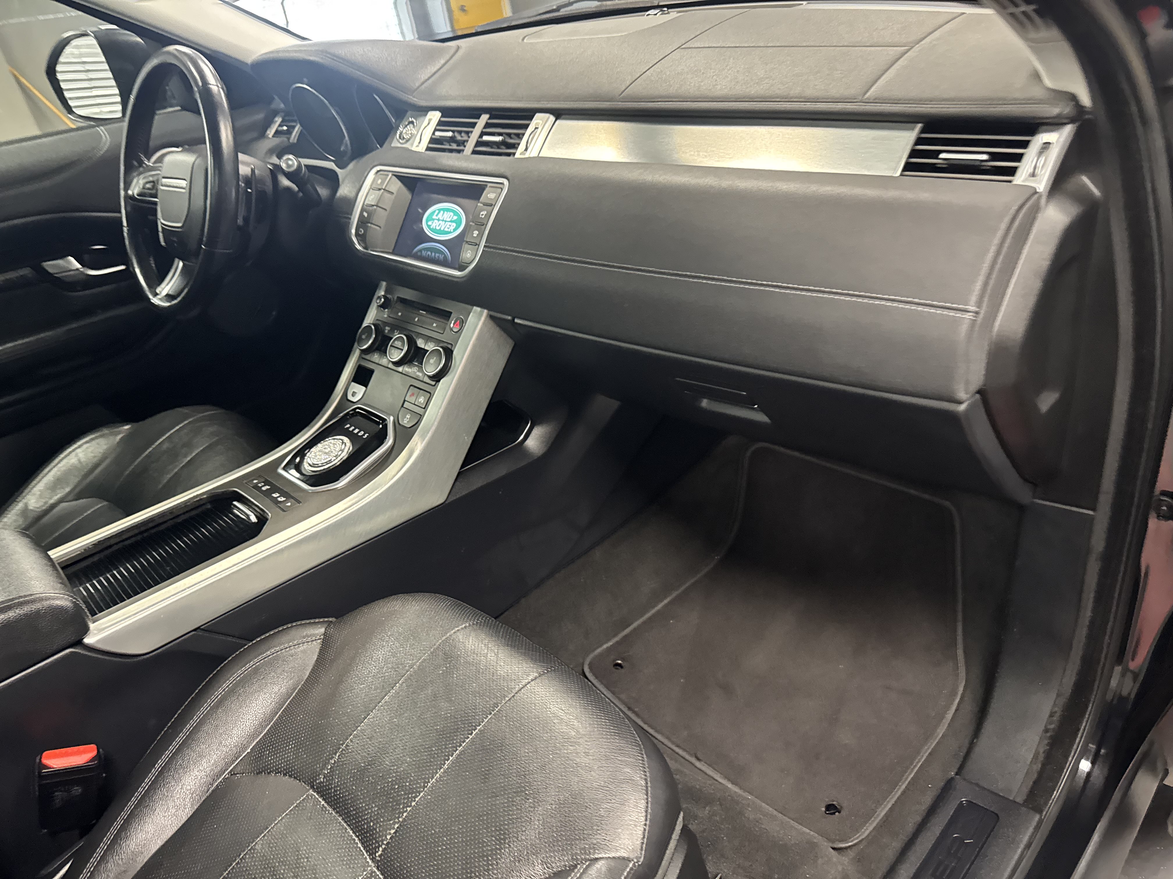 Used 2016 Land Rover Range Rover Evoque SE Premium AWD/4WD image 10