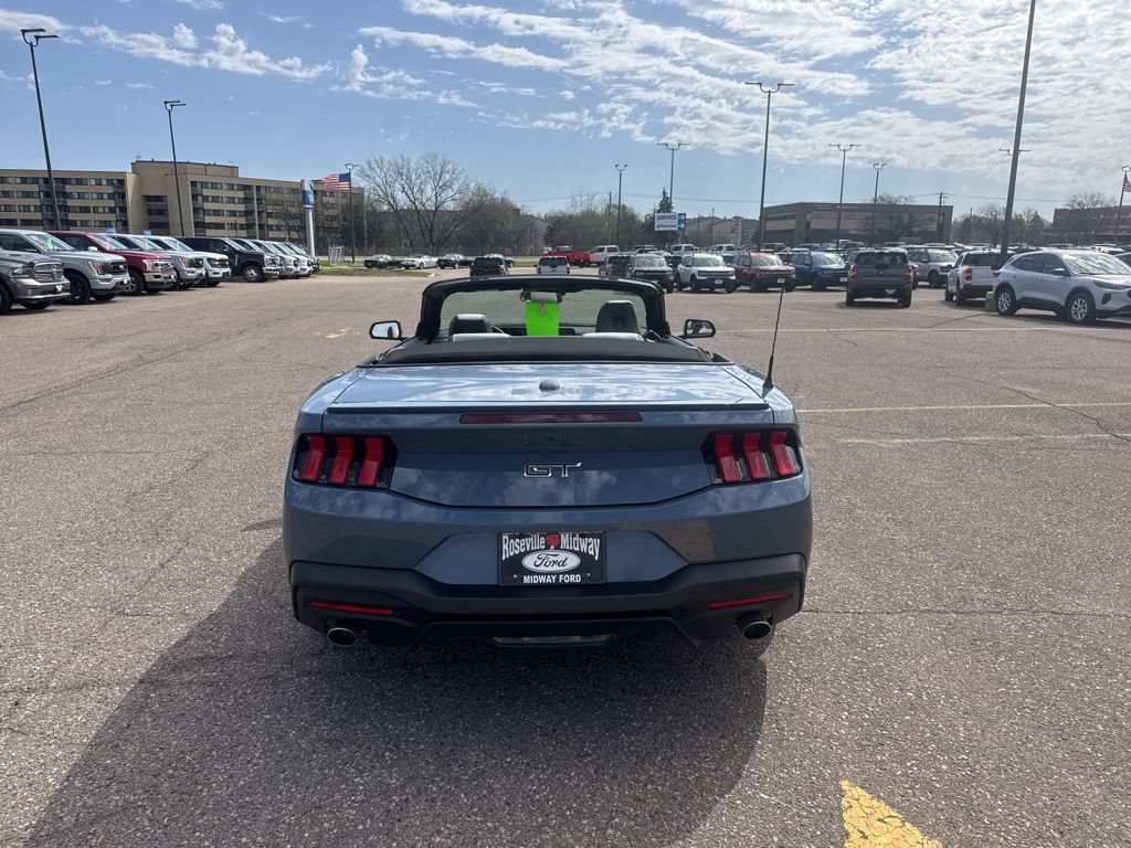 Used 2025 Ford Mustang GT Premium RWD image 38