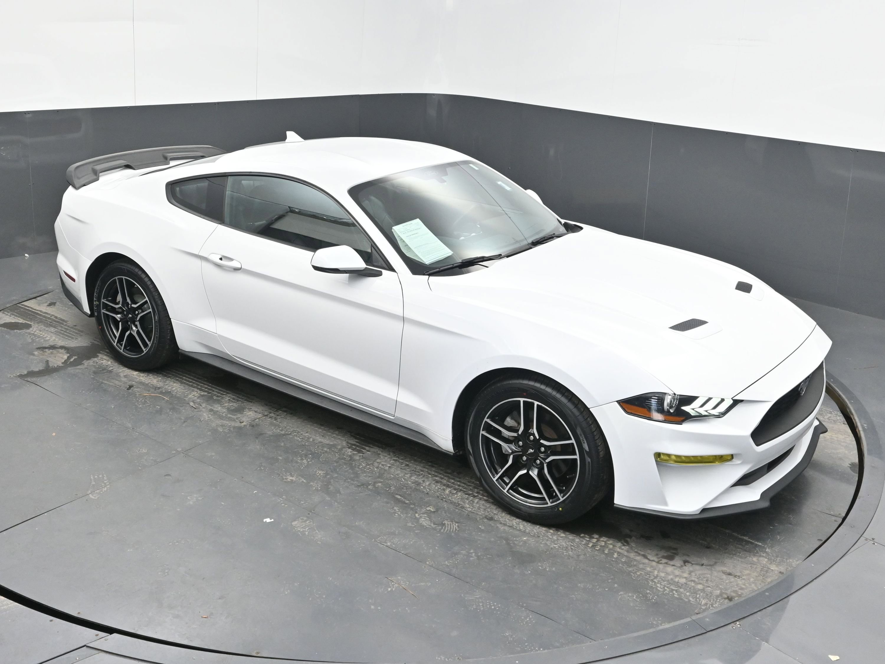Used 2020 Ford Mustang Premium image 27