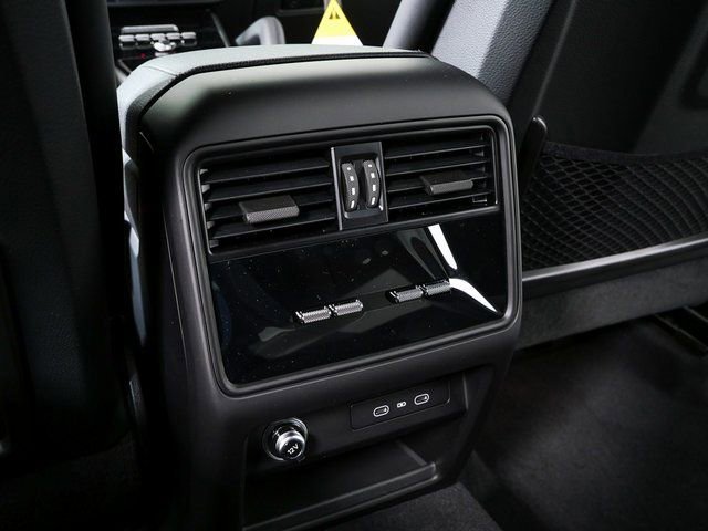 New 2026 Porsche Cayenne Coupe image 22