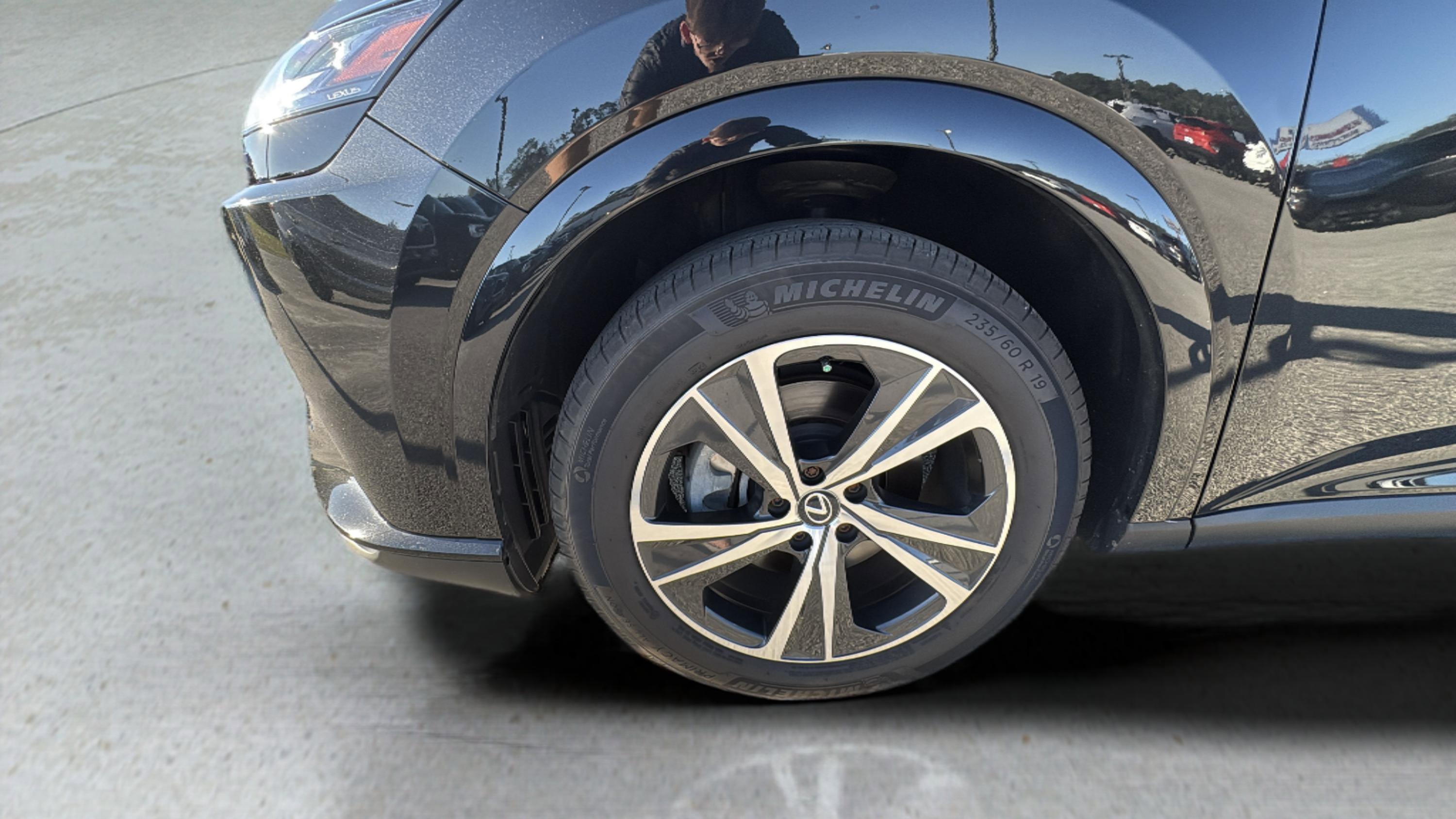 Used 2024 Lexus RX 350 FWD image 17