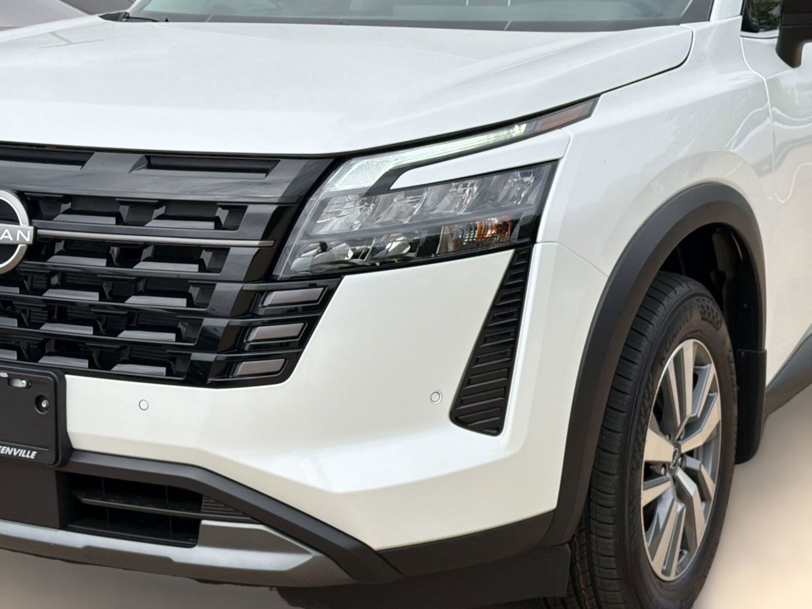 New 2026 Nissan Pathfinder SL image 11