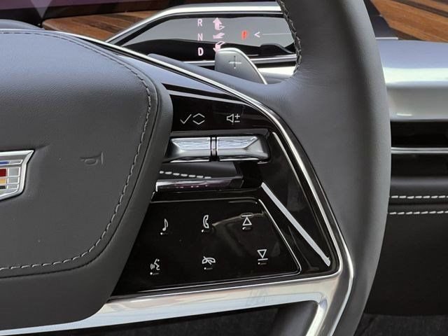 New 2026 Cadillac Escalade ESV Platinum Sport w/ LPO, ONYX Package AWD/4WD image 14