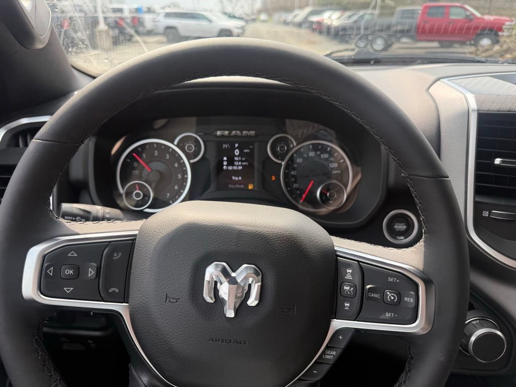 New 2026 RAM 1500 Big Horn AWD/4WD image 19