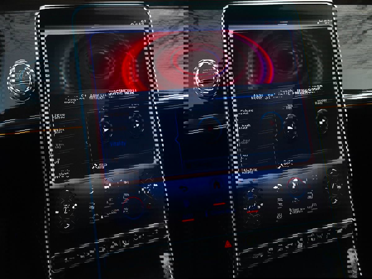 Used 2023 Mercedes-Benz S 580e 4MATIC Sedan w/ Warmth & Comfort Package image 53