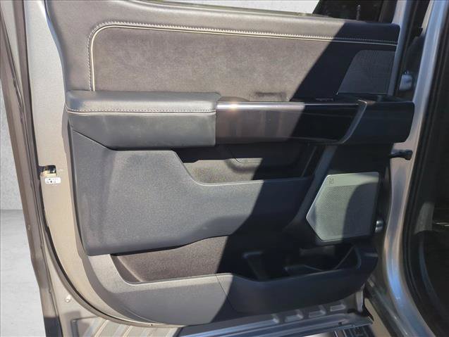 Used 2022 Ford F150 Lightning Platinum AWD/4WD image 10