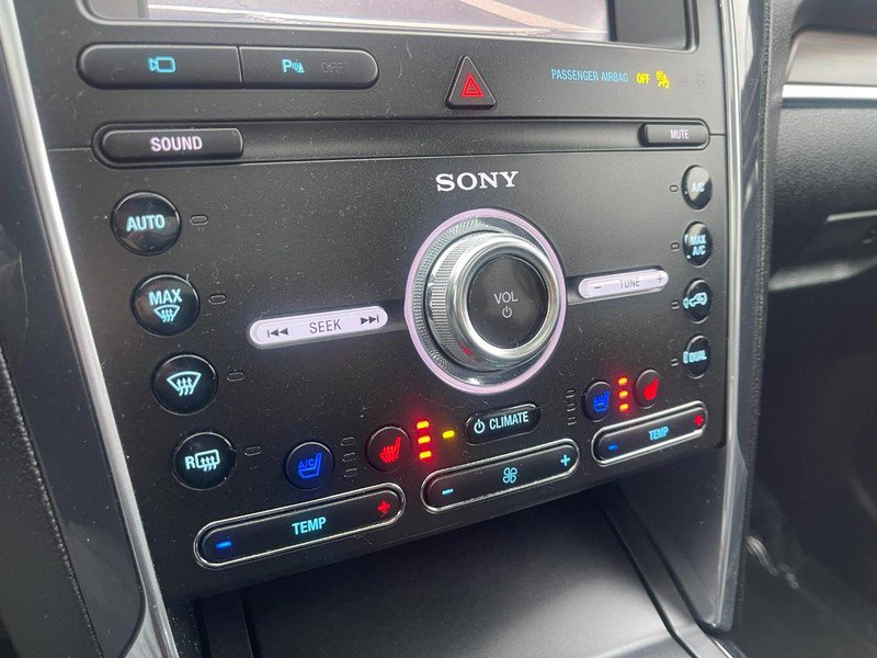 Used 2019 Ford Explorer Limited image 29