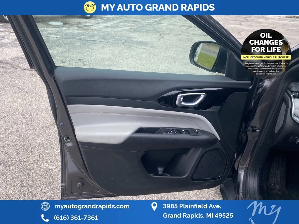 Used 2023 Jeep Compass Limited AWD/4WD image 11