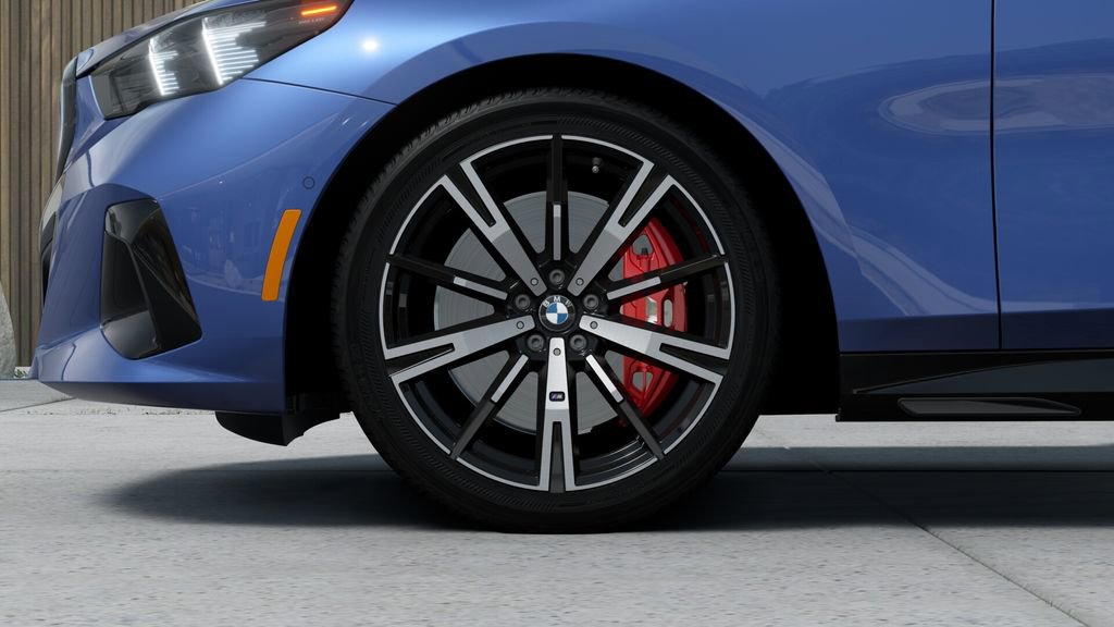 New 2026 BMW 540i xDrive 540i xDrive w/ M Sport Package image 7