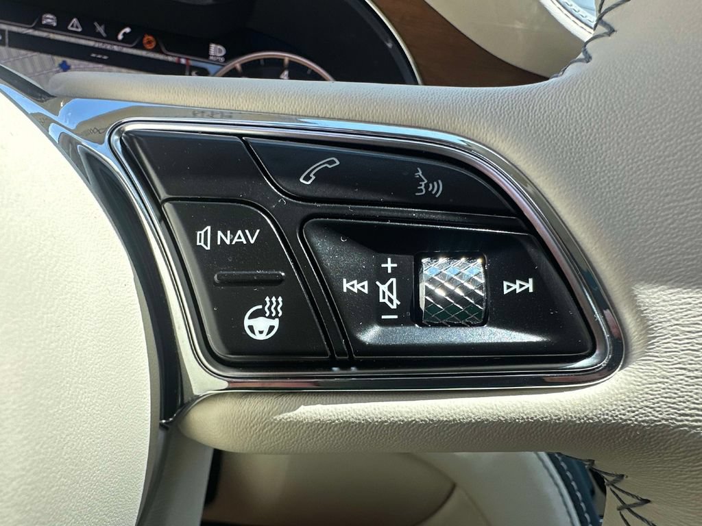 Used 2024 Bentley Flying Spur V8 AWD/4WD image 36