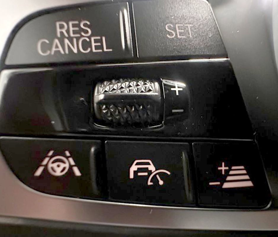 Used 2020 BMW 540i xDrive w/ Executive Package image 26