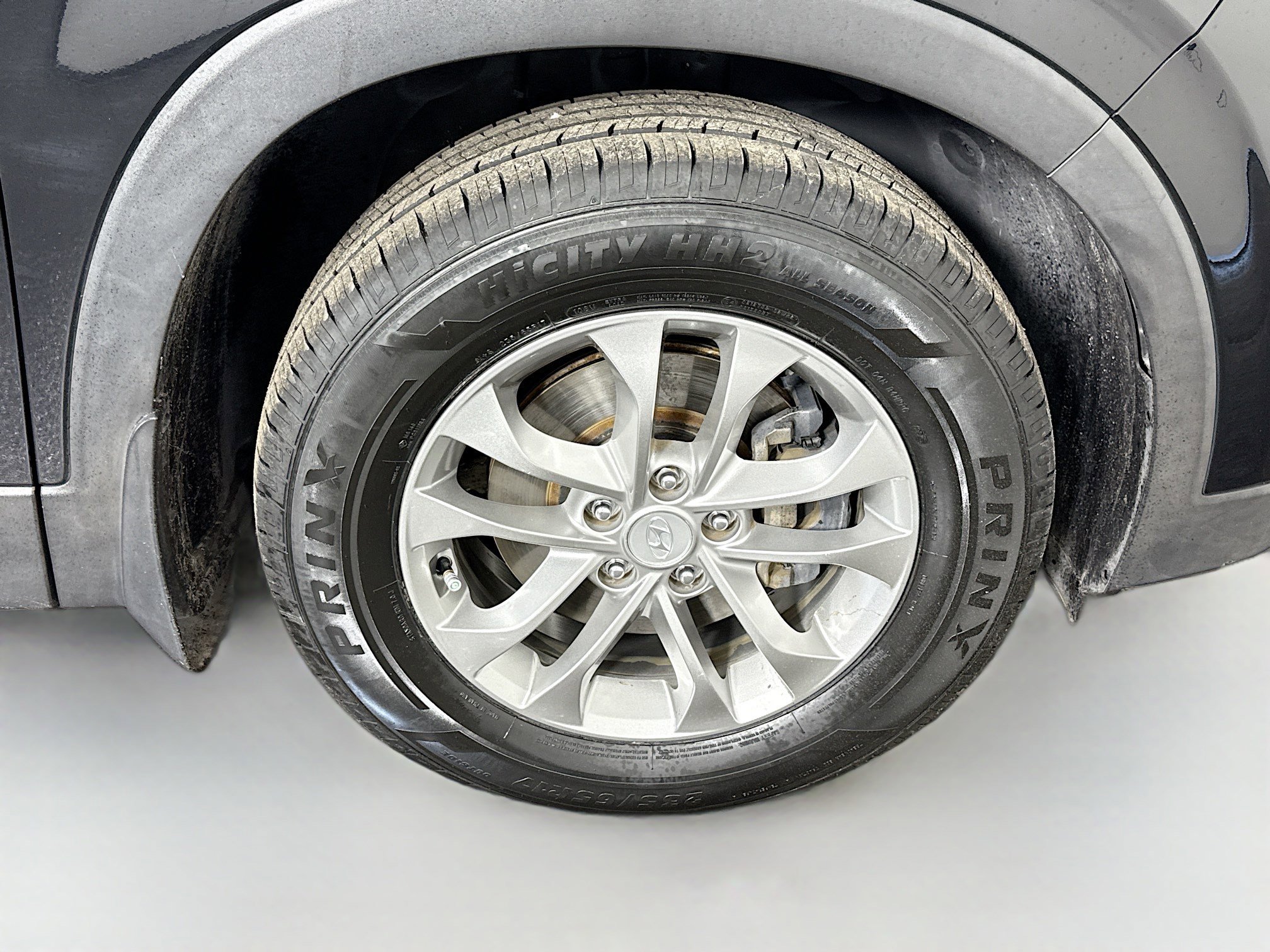 Used 2020 Hyundai Santa Fe SE image 31