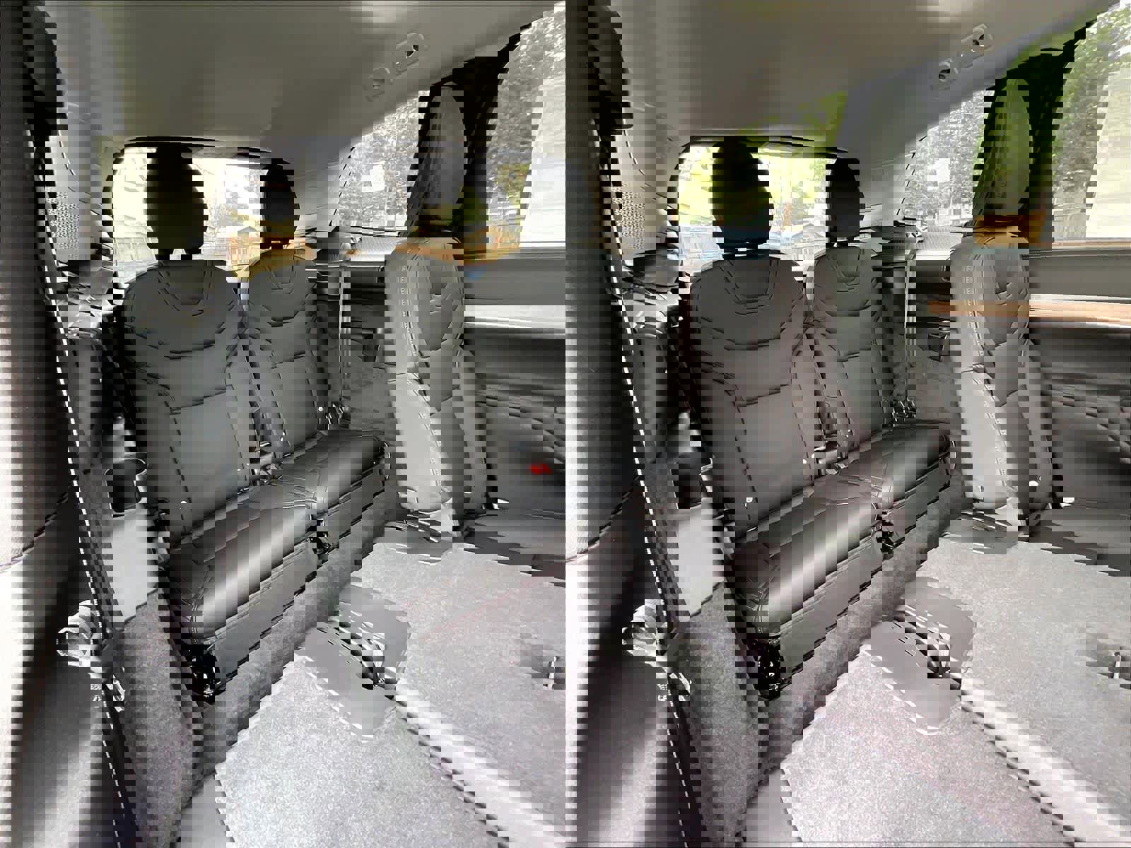 New 2025 Volvo EX90 Plus w/ Protection Package Premier image 28