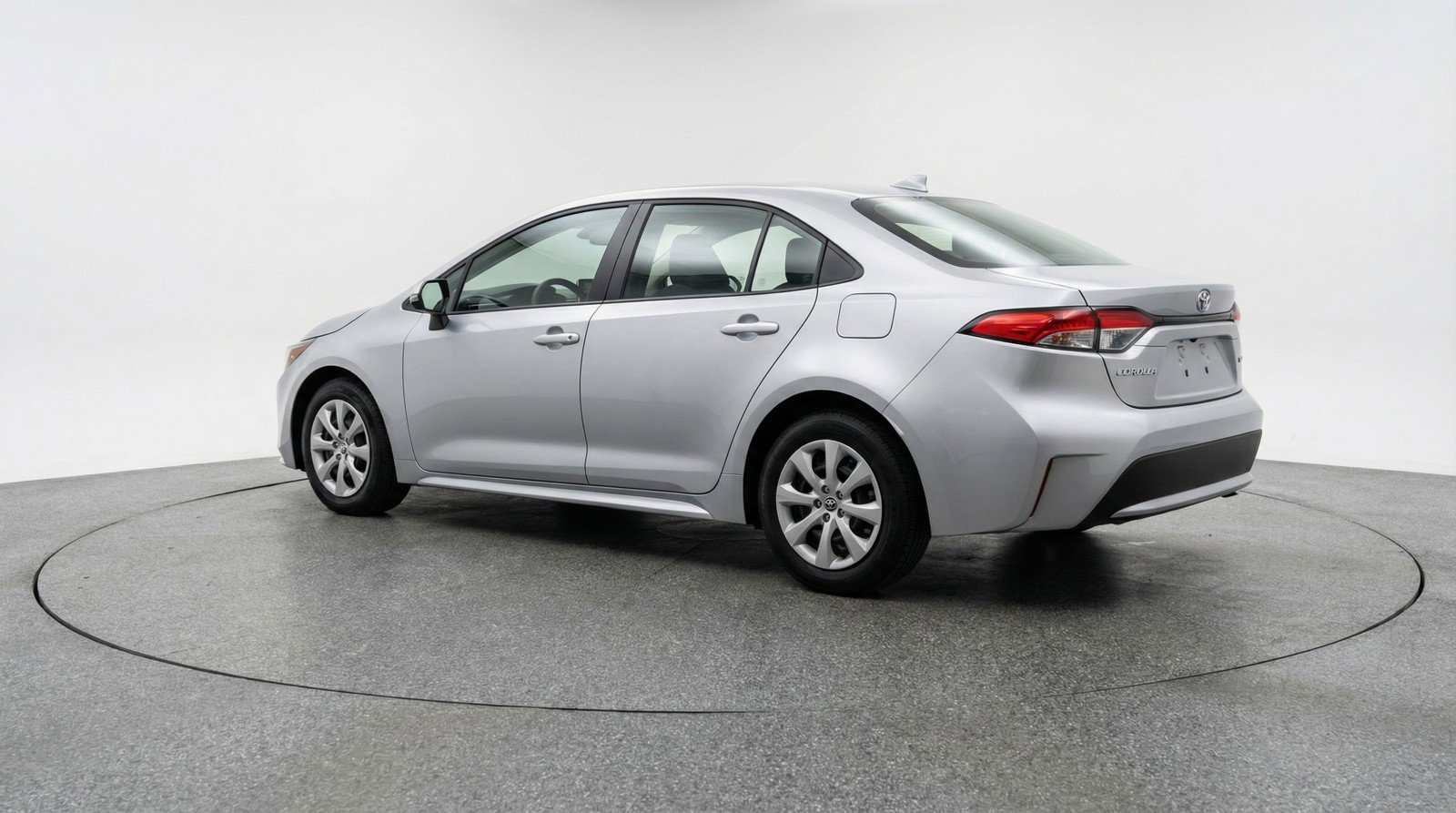Used 2025 Toyota Corolla LE FWD image 6
