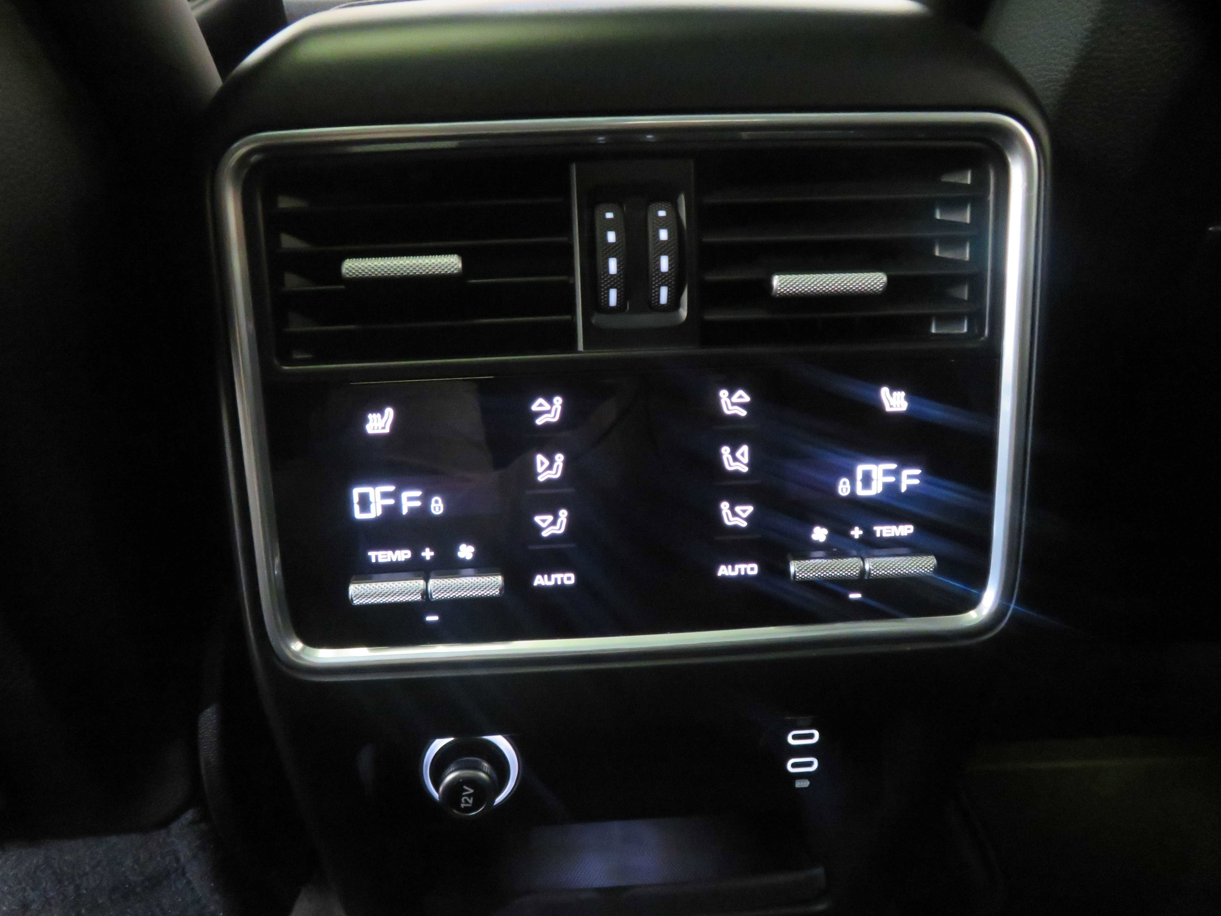 Used 2020 Porsche Cayenne S image 51