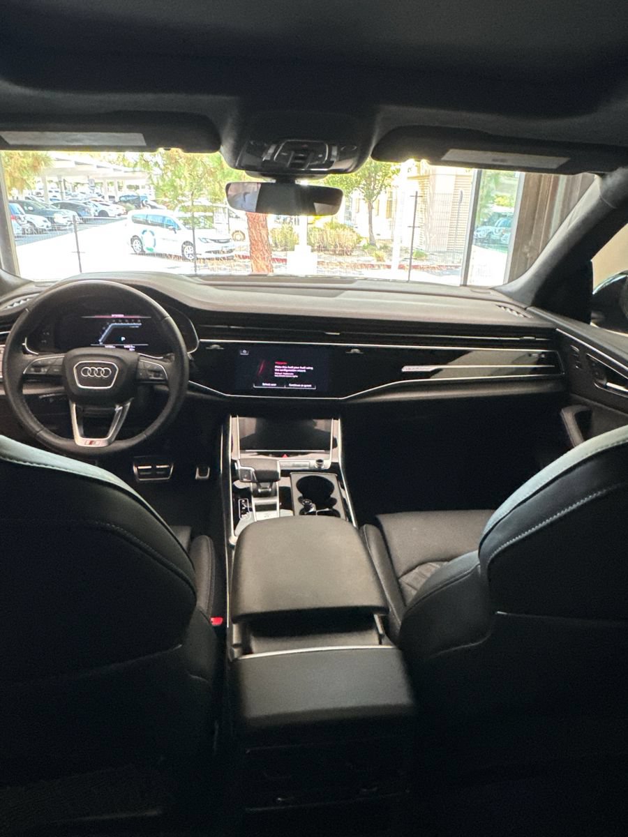 Used 2024 Audi SQ8 Prestige w/ Prestige Package AWD/4WD image 9