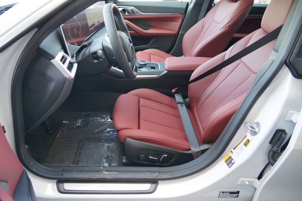 New 2026 BMW i4 eDrive40 w/ Premium Package RWD image 10