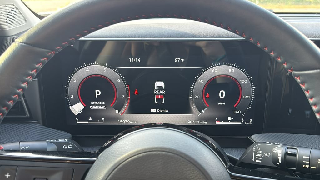 Used 2025 Nissan Kicks SR w/ SR Premium Package FWD image 30