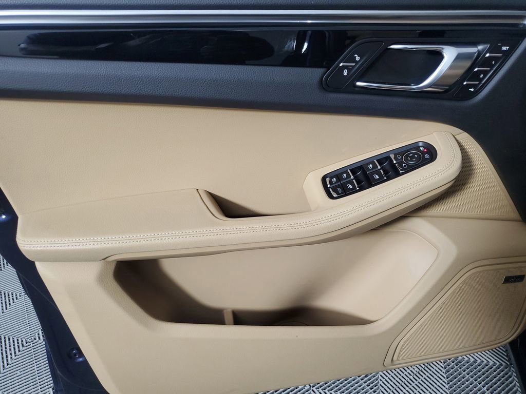 Used 2018 Porsche Macan S AWD/4WD image 18