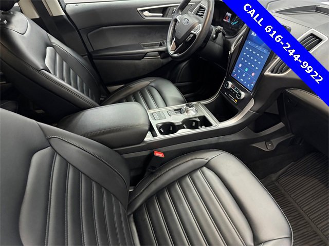 Used 2022 Ford Edge SEL w/ Convenience Package image 8