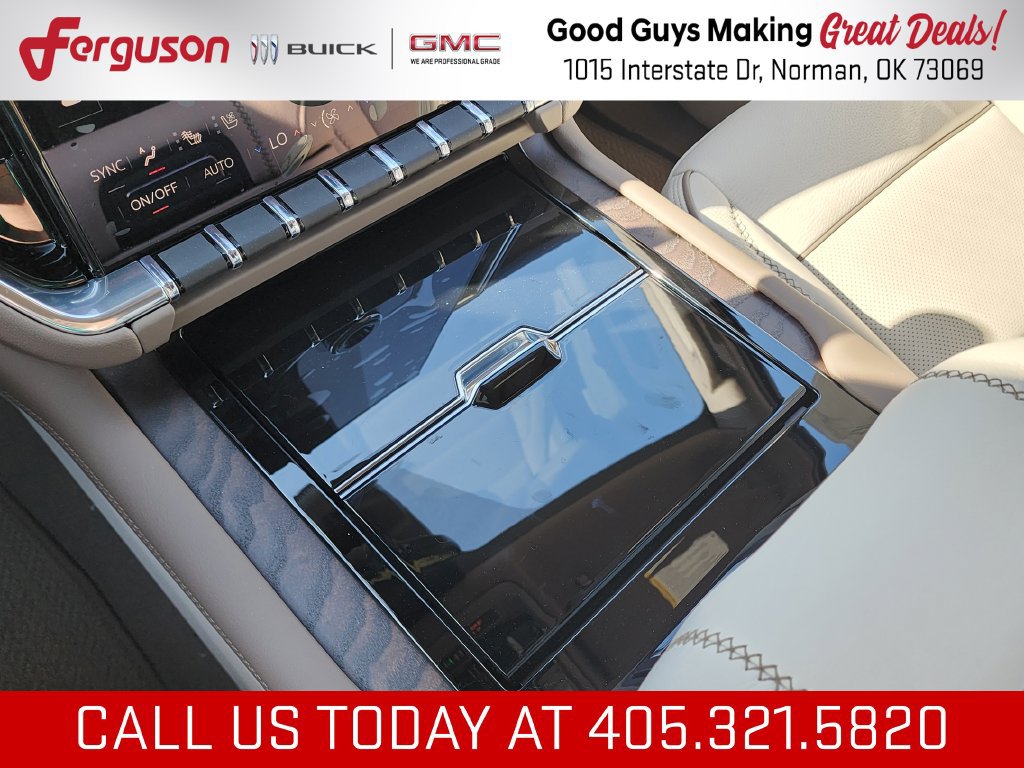 New 2026 GMC Yukon Denali w/ Denali Reserve Package AWD/4WD image 35