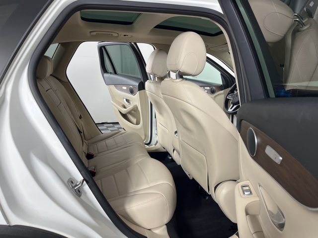 Used 2022 Mercedes-Benz GLC 300 4MATIC image 47