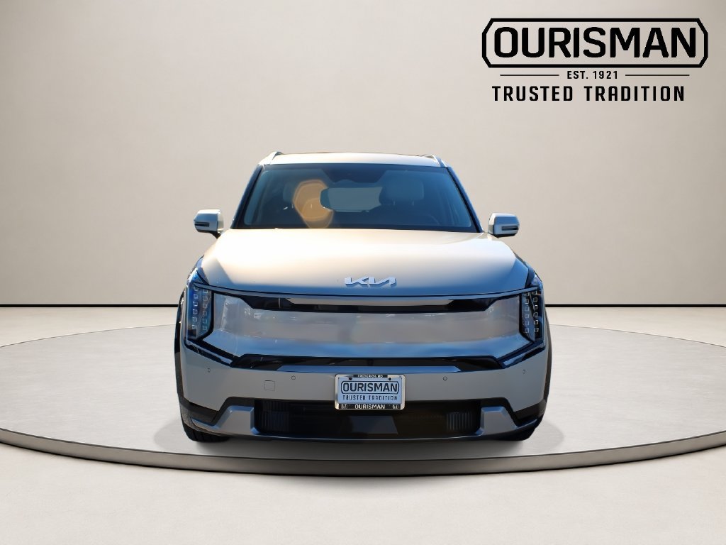 Used 2024 Kia EV9 Land AWD/4WD image 4