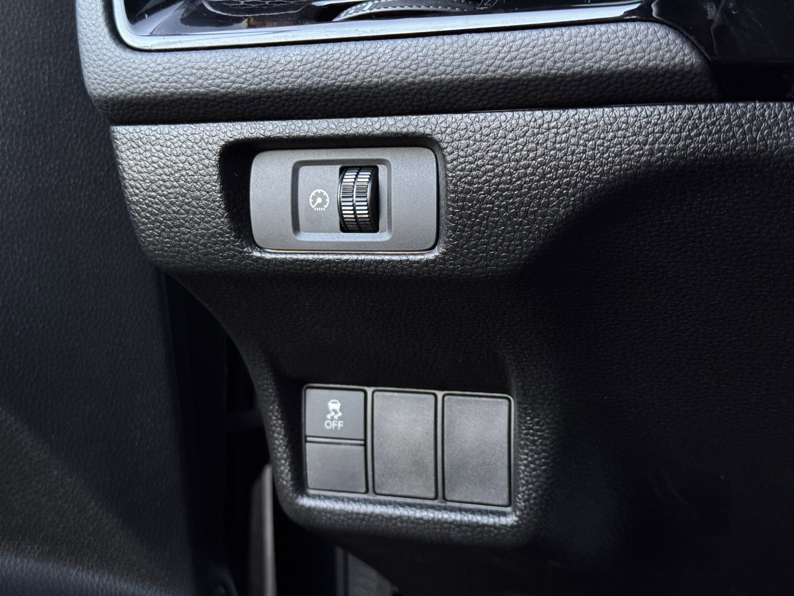 Certified 2025 Honda Civic Sport image 33