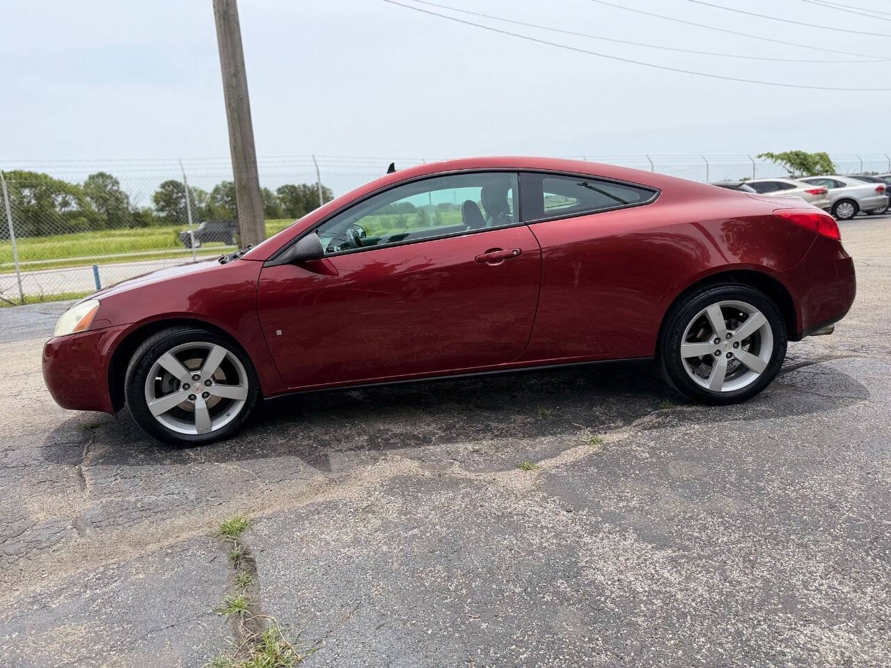 Used 2008 Pontiac G6 GT w/ Premium Package FWD image 6