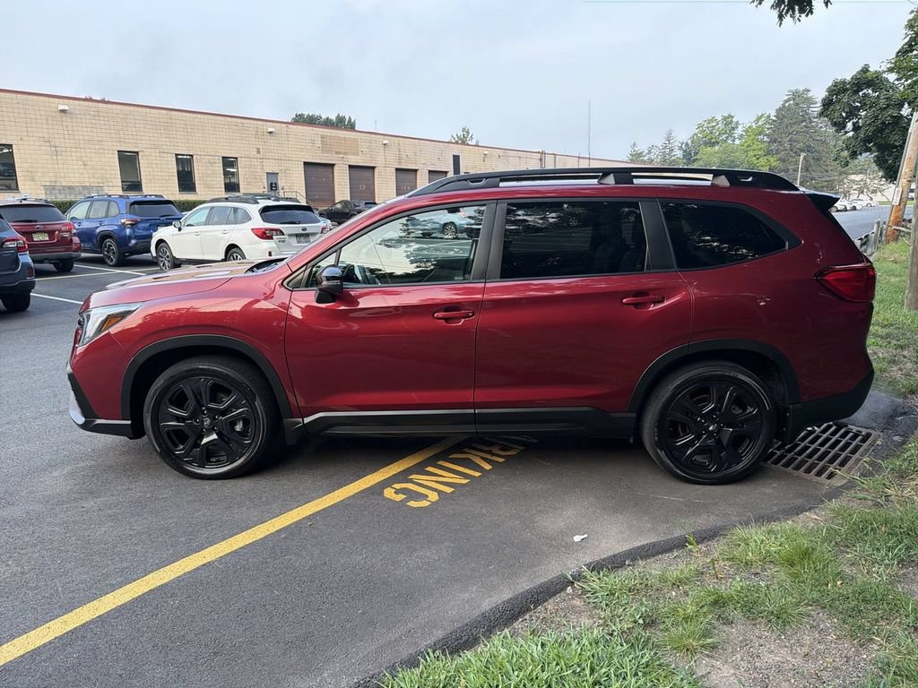 Used 2023 Subaru Ascent Onyx Edition AWD/4WD image 5
