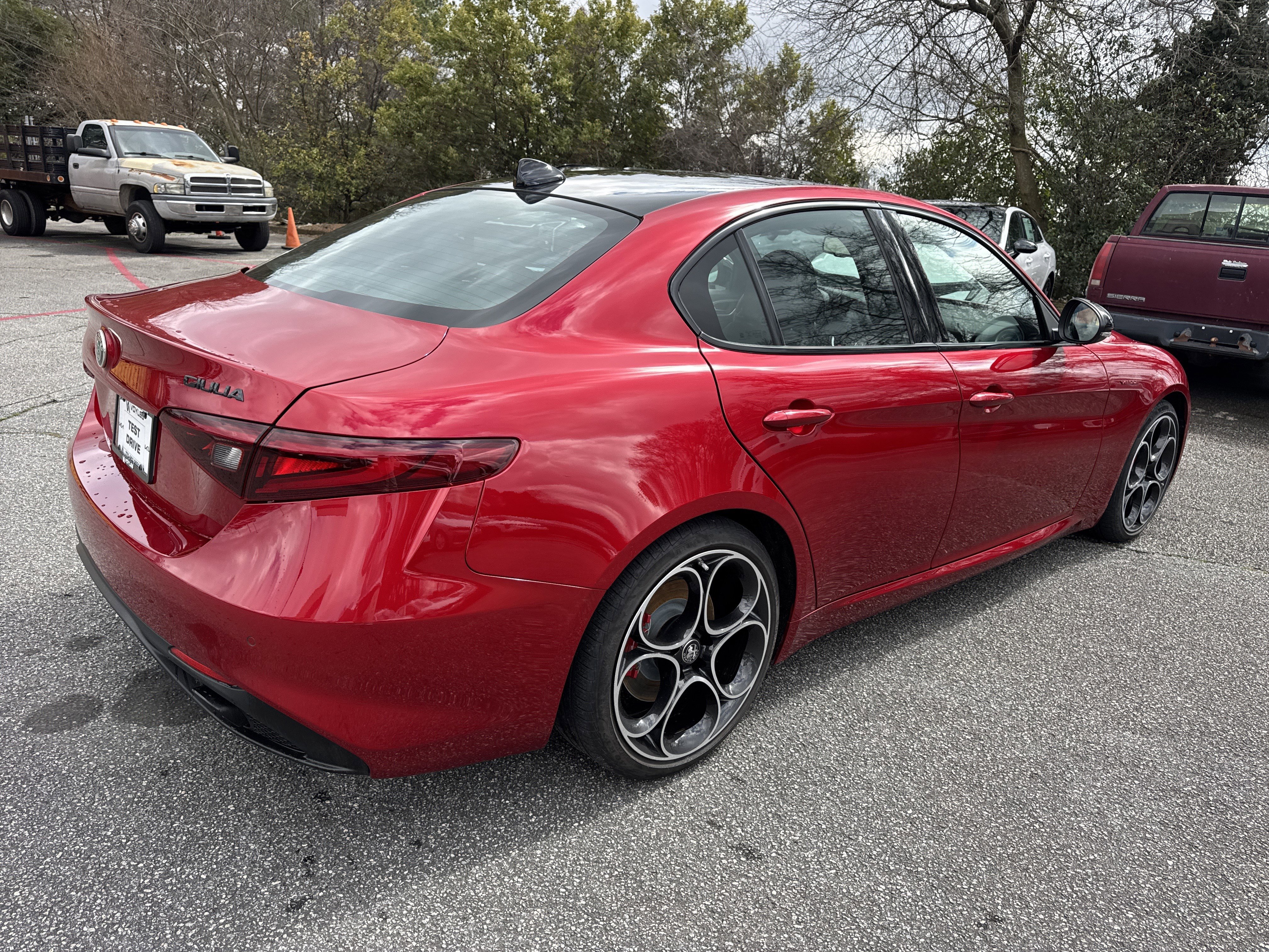 Used 2023 Alfa Romeo Giulia Veloce image 7