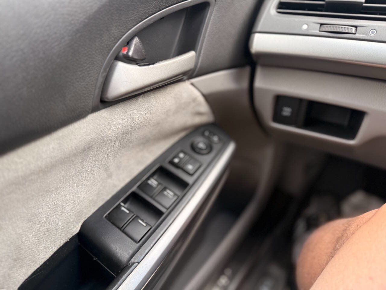 Used 2008 Honda Accord EX image 34