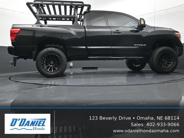 Used 2017 Nissan Titan S AWD/4WD image 13