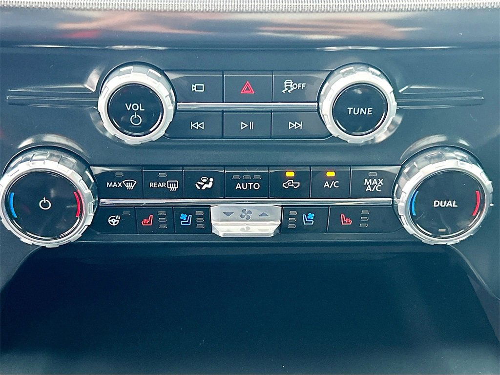 Used 2025 Ford F150 Raptor image 14