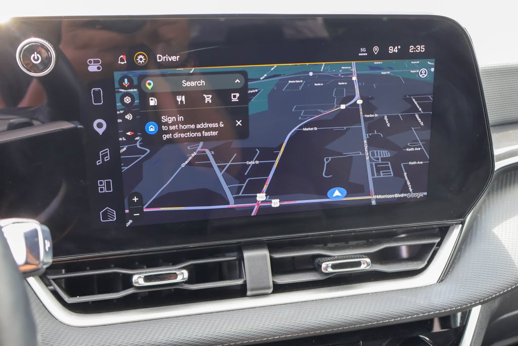 Used 2025 Chevrolet Equinox LT FWD image 3