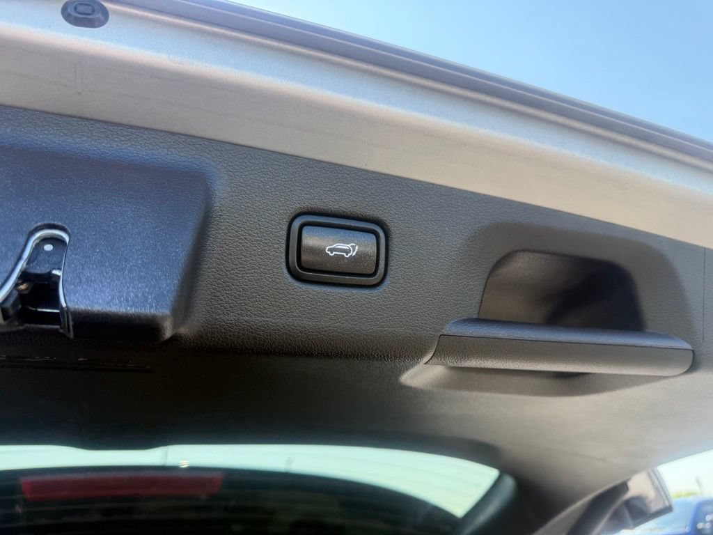 Used 2025 Hyundai Palisade SEL FWD image 43