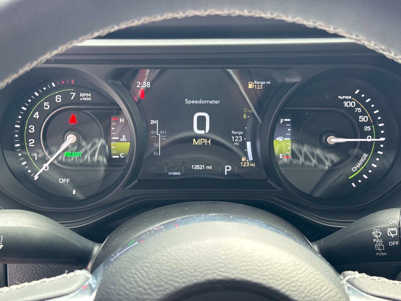 Used 2025 Jeep Wrangler Unlimited Sahara image 28