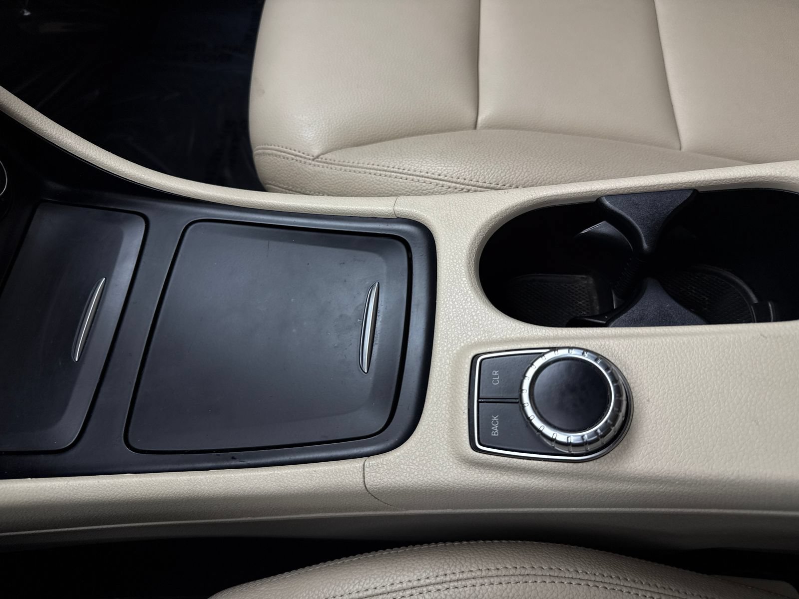Used 2014 Mercedes-Benz CLA 250 image 28