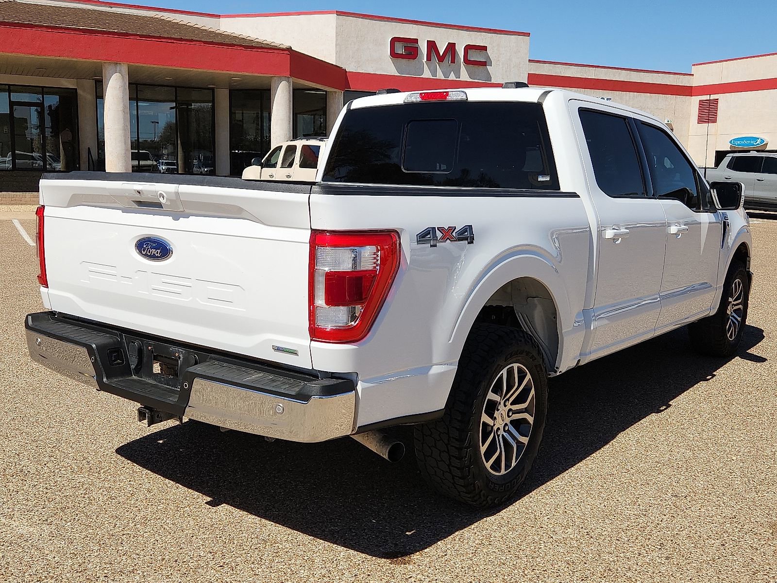 Used 2022 Ford F150 Lariat w/ Equipment Group 501A Mid image 4