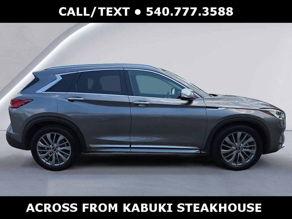 Used 2025 INFINITI QX50 Luxe w/ Accent Package AWD/4WD image 2
