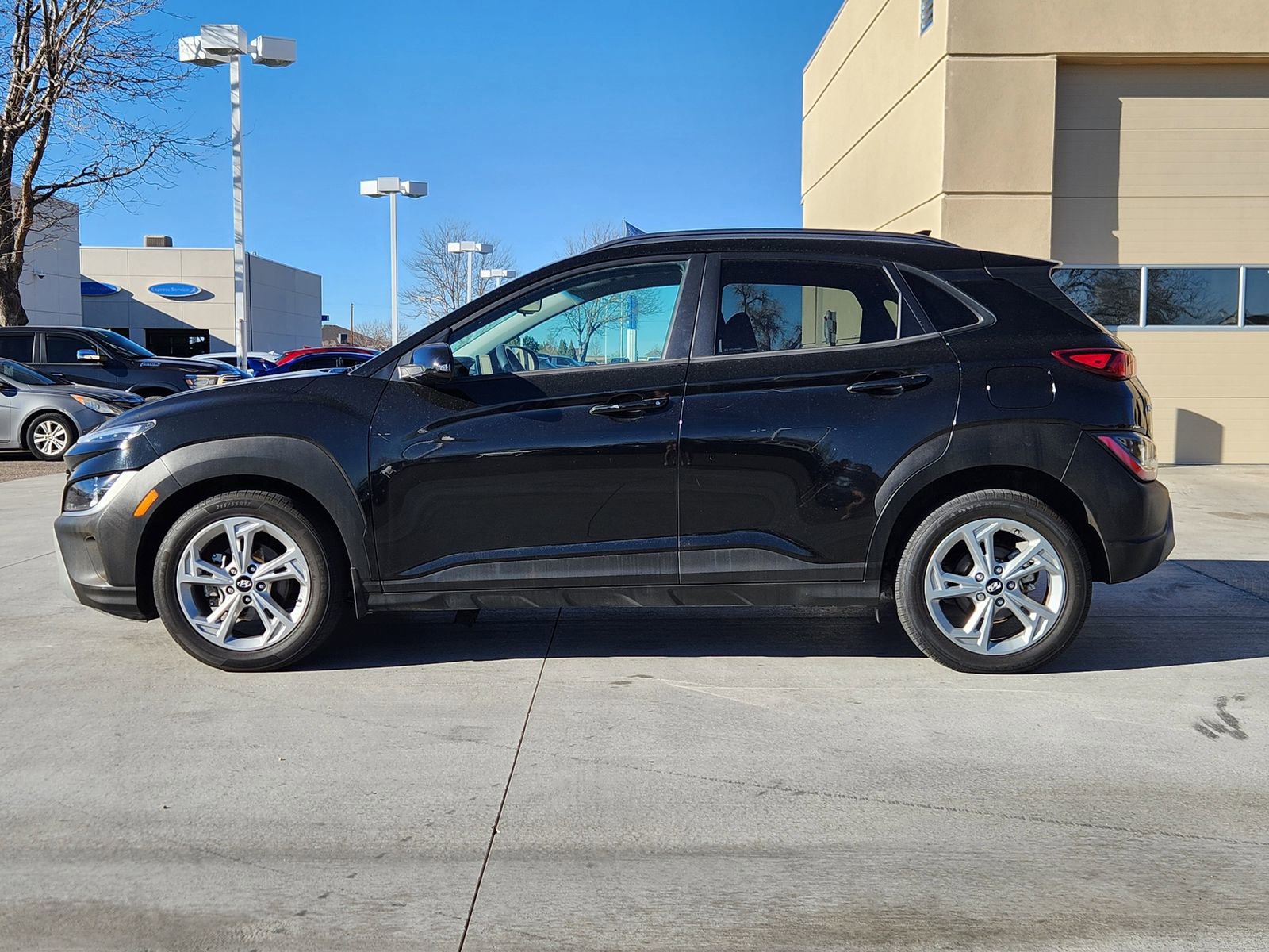 Used 2022 Hyundai Kona SEL w/ Cargo Package image 2