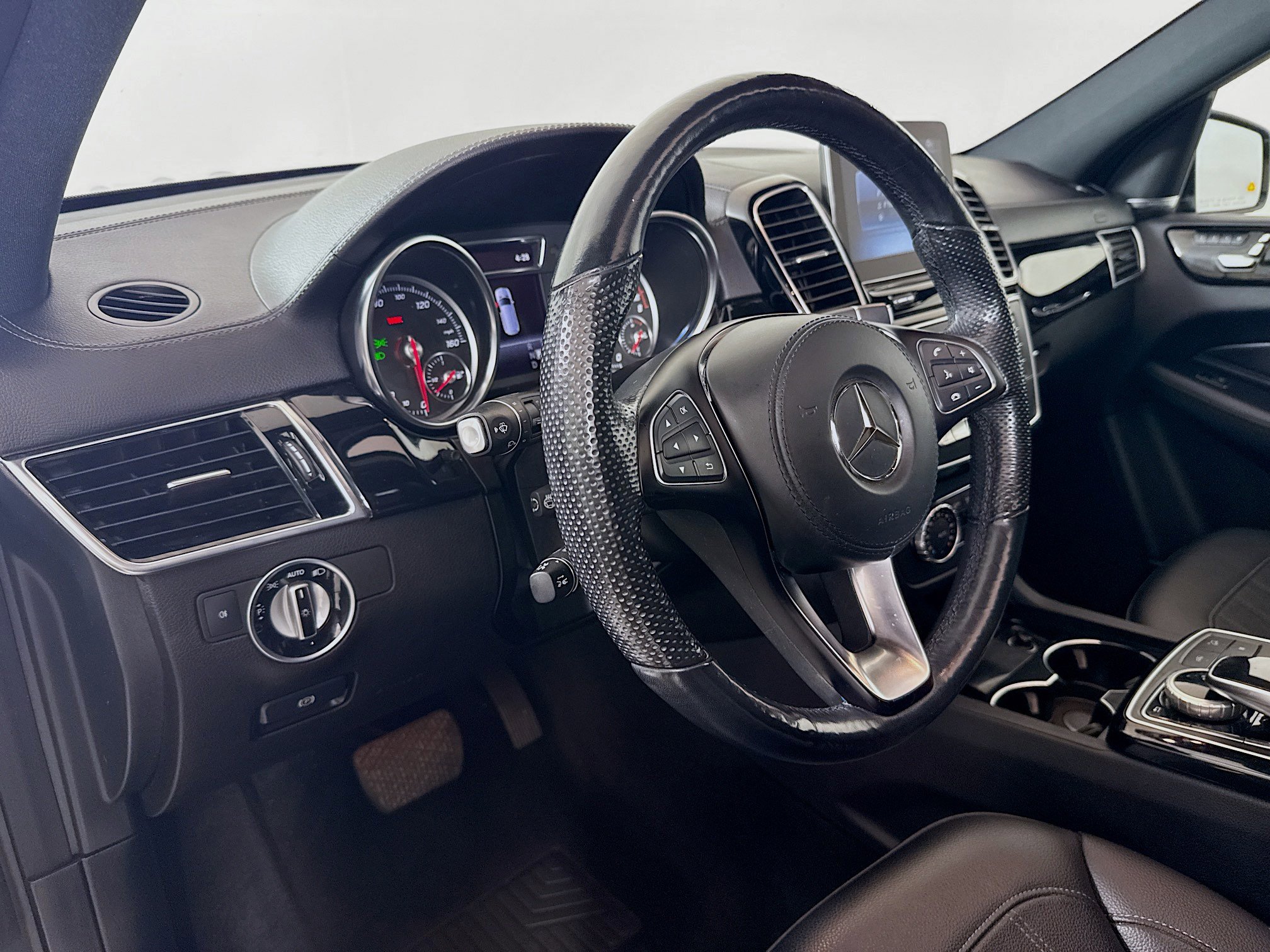 Used 2019 Mercedes-Benz GLS 450 4MATIC image 9