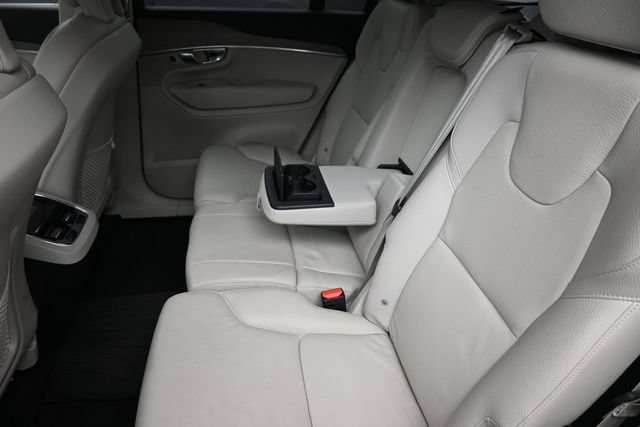 Used 2025 Volvo XC90 B5 Plus w/ Protection Package Premier AWD/4WD image 20
